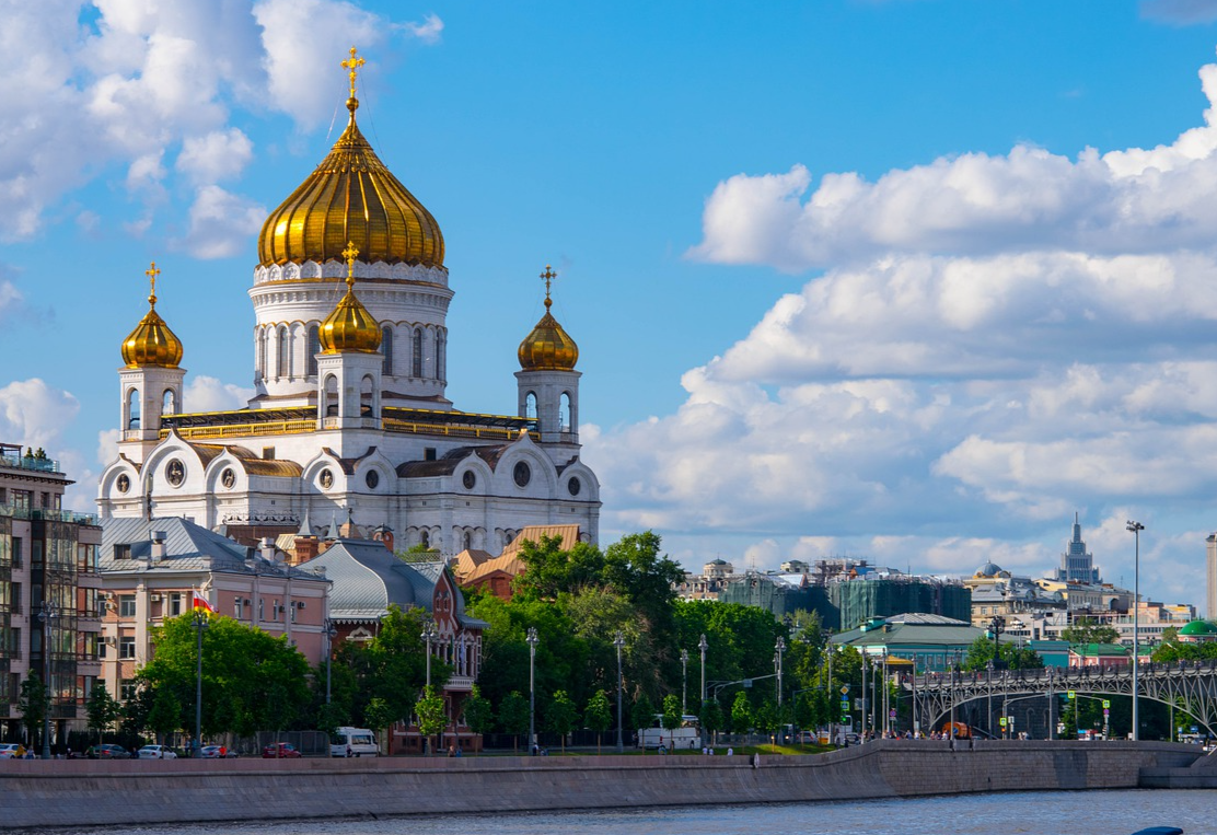 Купол храма Христа Спасителя в Москве