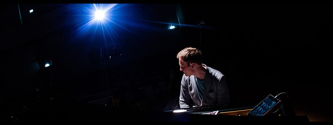 ЕВГЕНИЙ ЛЕБЕДЕВ