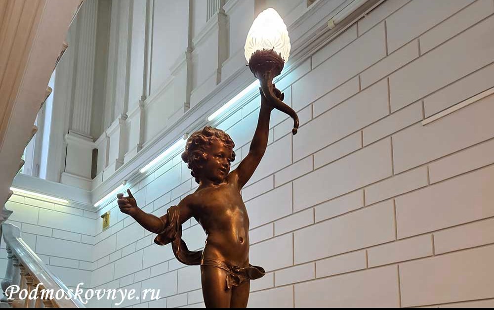 Экскурсия по Знаменке с посещением особняка Пономарёва-Арафелова