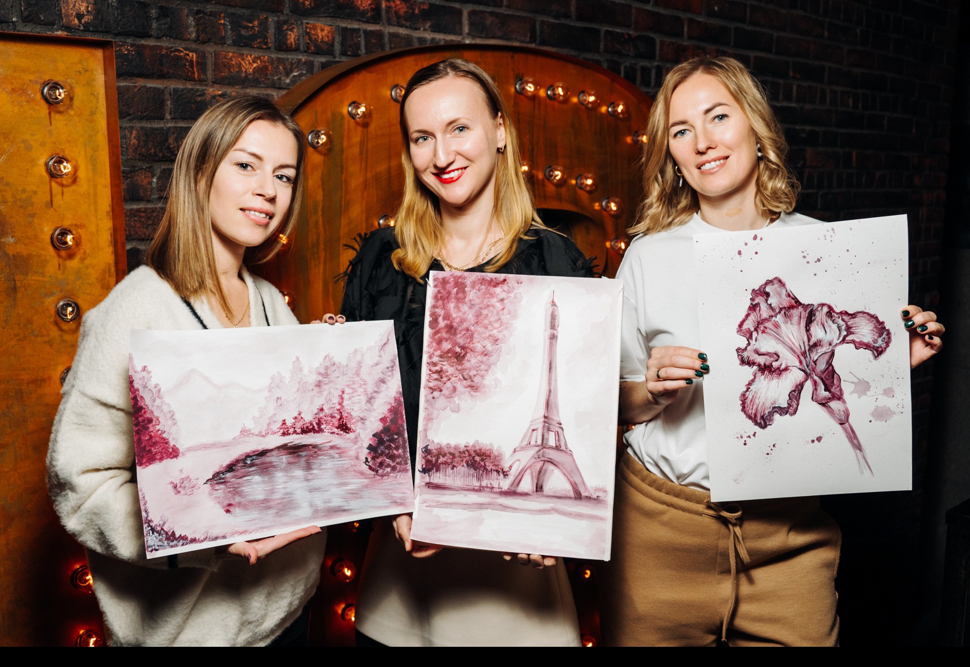 Арт-вечеринка Artvibes. Рисуем вином с видом на Аврору