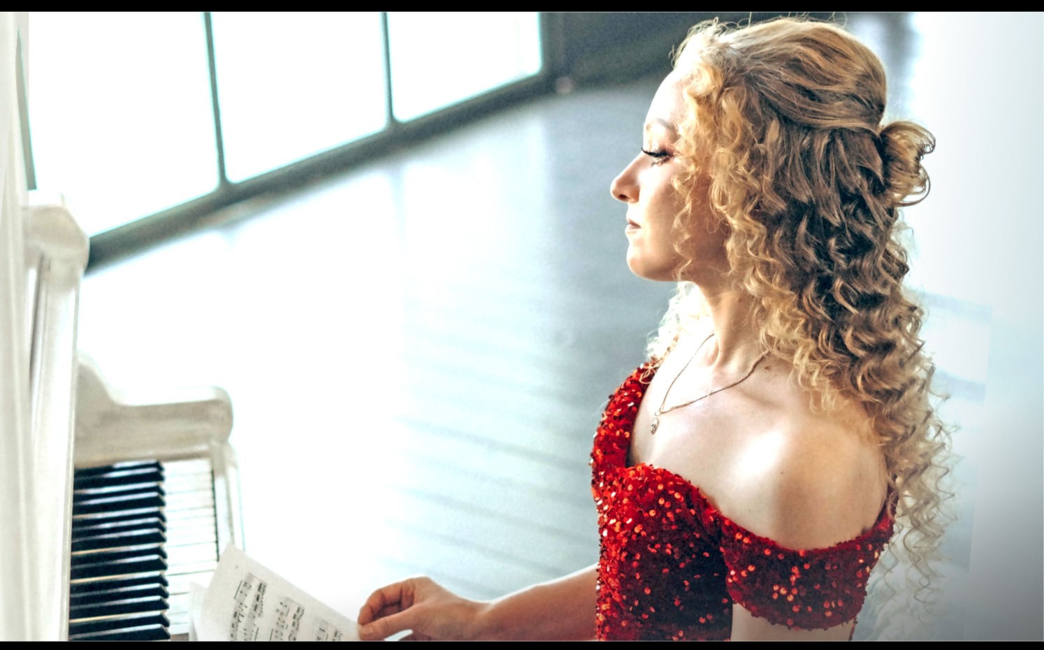 Салон с историей: Нувеллистъ №10 — концерт и экскурсия — Блистательный век Петербурга — вечеринка с фуршетом в музее на Невском