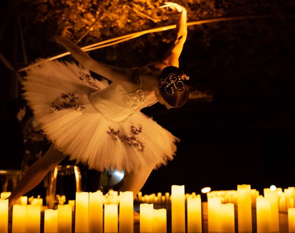 "Christmas Classics" при участии балета : Щелкунчик, Спящая красавица и другие шедевры классической музыки на панорамной крыше!