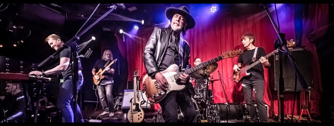 СЕРГЕЙ ВОРОНОВ & THE CROSSROADZ: «ПРЕДНОВОГОДНИК»