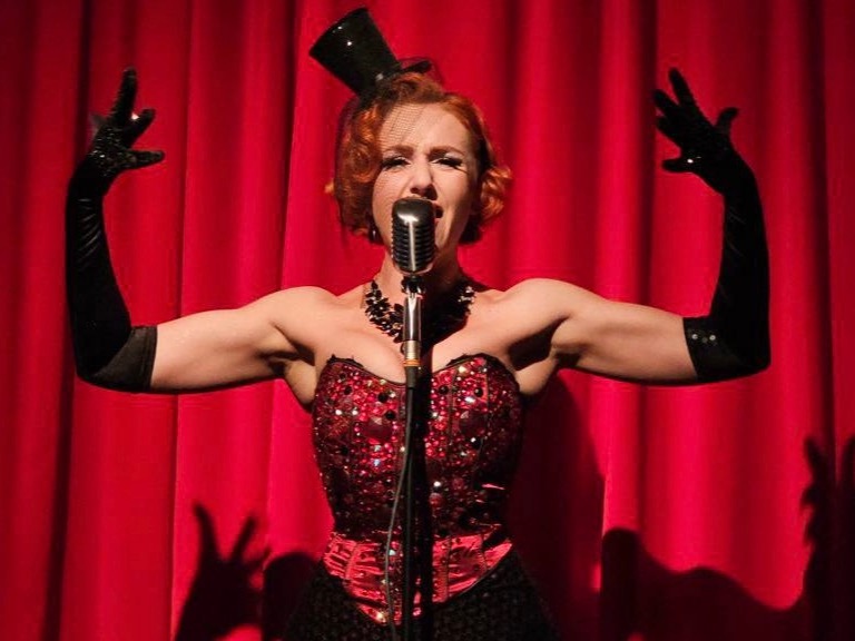 Кабаре бурлеск MADAM BOOM