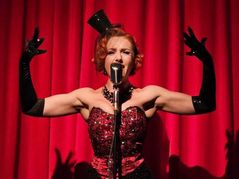 Кабаре бурлеск MADAM BOOM