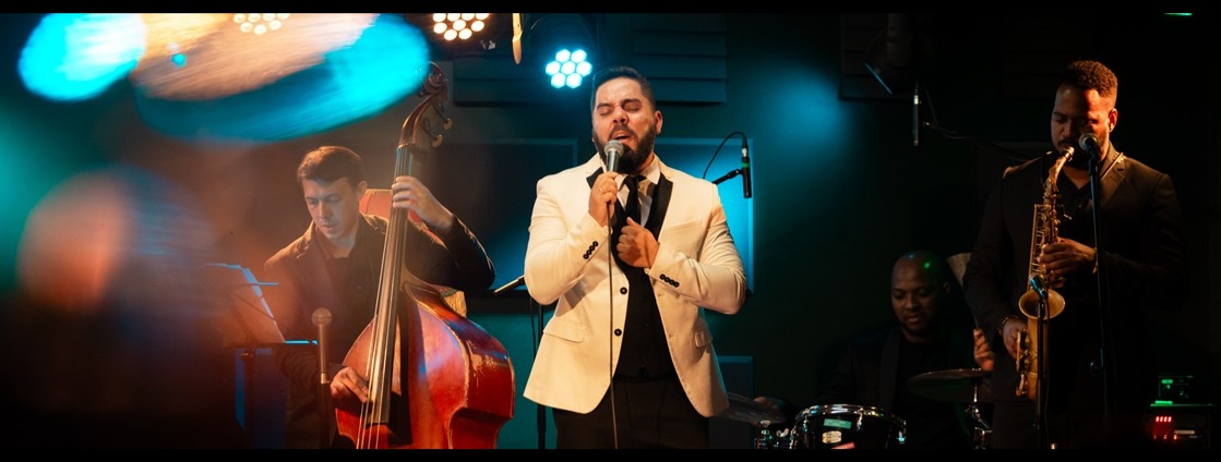 ANDREW MCFADDEN (США): «CHRISTMAS IN NEW YORK»