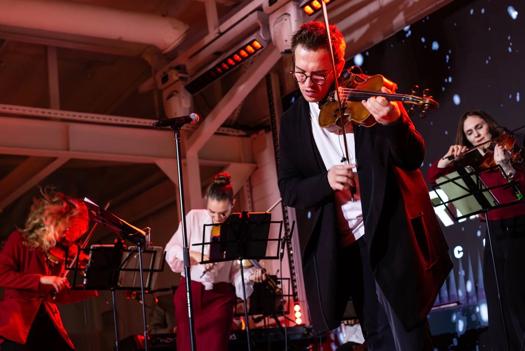 Мировые и Рождественские хиты в Симфоническом звучании на теплой Крыше / Концерт Imperialis Orchestra