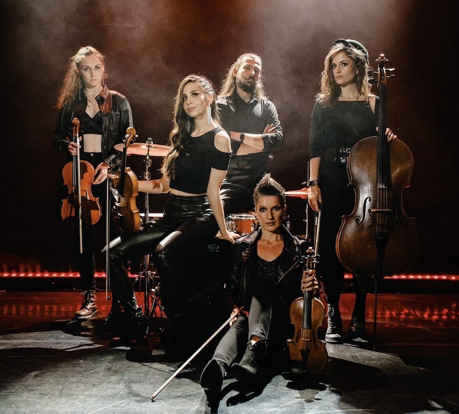 Билеты на «Metallica: симфония рока и оркестра на остекленной теплой крыше при свечах»