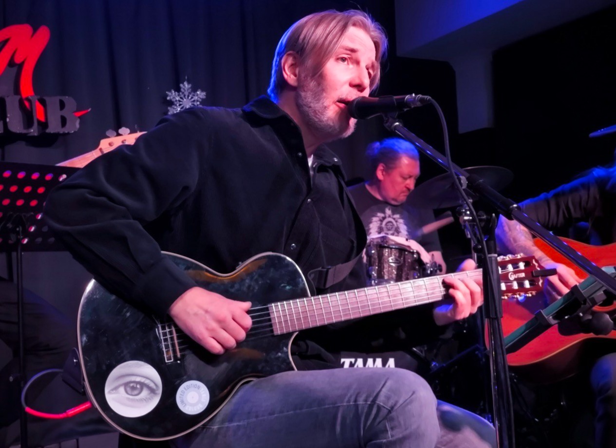 Алексей Дмитриев «Еще раз о любви…»