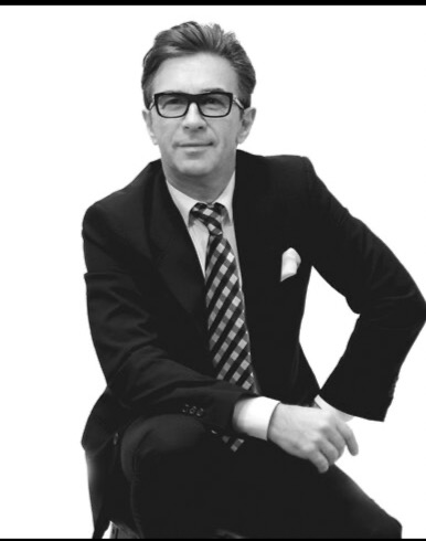 Валерий Сюткин и группа Рок-н-ролл бэнд.