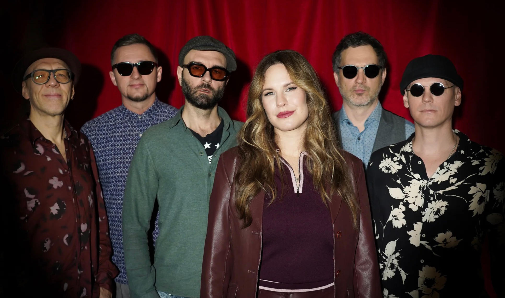 Трибьют культовым вокалисткам современности на Крыше / Концерт Светланы Жаворонковой и ACOUSTIC SOUL — концерт завтра в Москве