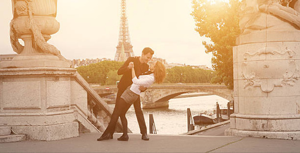 «Весна в Париже» — концерт группы «Елисейские поля»