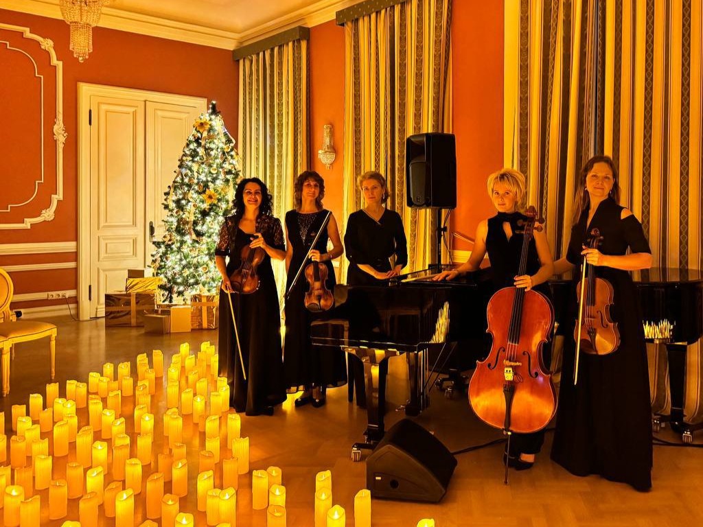 Неоклассика при свечах: «От Циммера до Эйнауди»