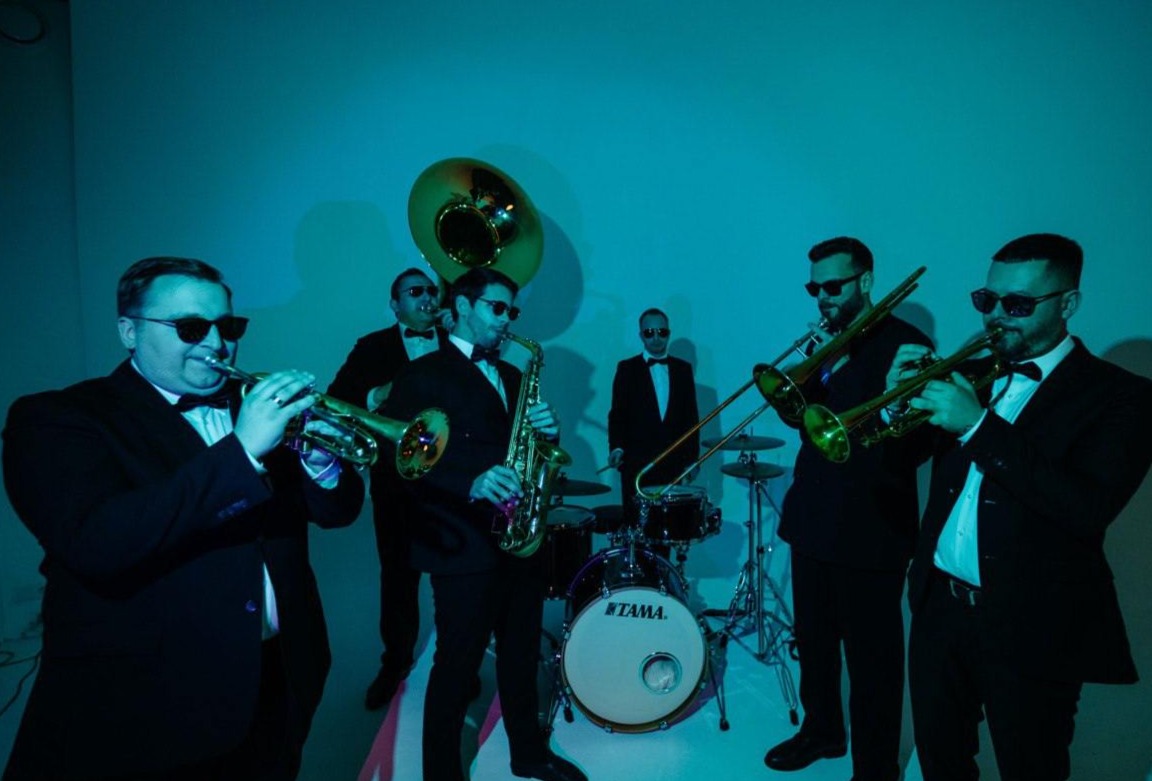 Вся мощь духовых инструментов от BOOM BRASS BAND!