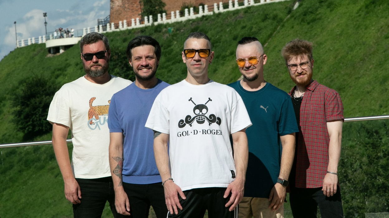 9 октября CosmoCats в Москве - Новое и лучшее в Live Stars! Специальные гости — «Голова Муэссы»